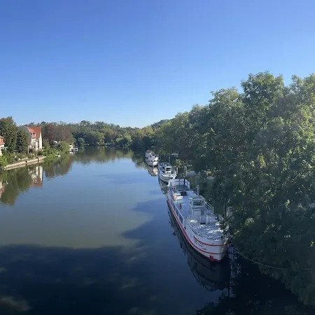 Saale Mit Burgblick *
