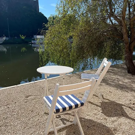 Διαμέρισμα Saale Mit Burgblick
