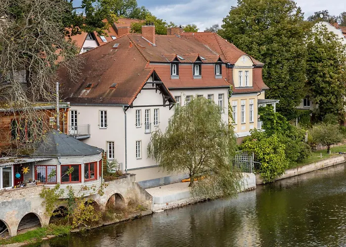 Saale Mit Burgblick *